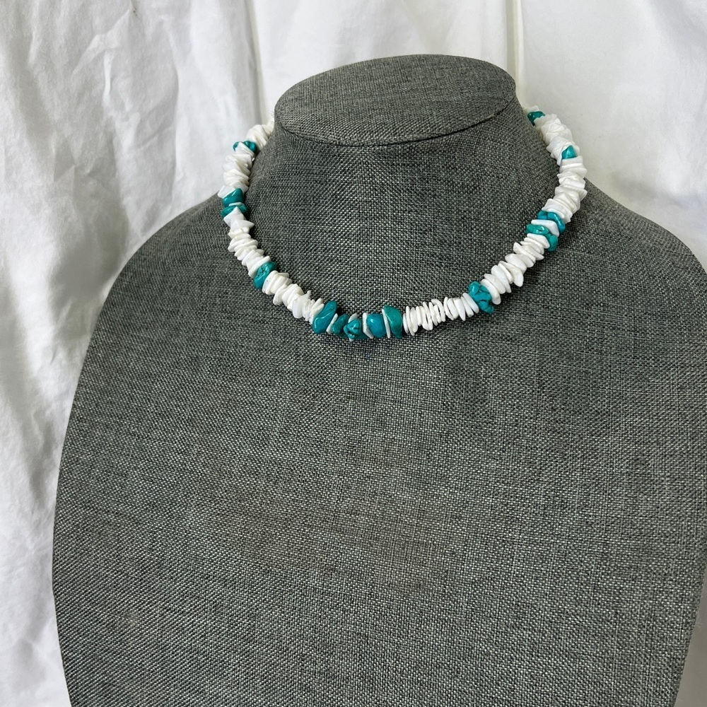 Women Teen Girls Collarbone Chain, White Clam Shell and Turquoise Necklace☑️ - Picture 9 of 9